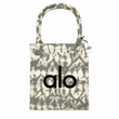 توت بگ الو مدل alo yoga shopper tote bag