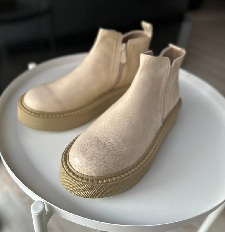 نیم بوت زنانه استرادیواریوس مدل00011-Stradivarius-Flat-Ankle-Boots