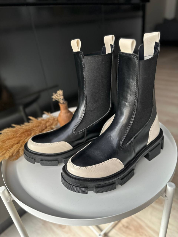  نیم بوت زنانه استرادیواریوس مدل00005-Stradivarius-Flat-Ankle-Boots