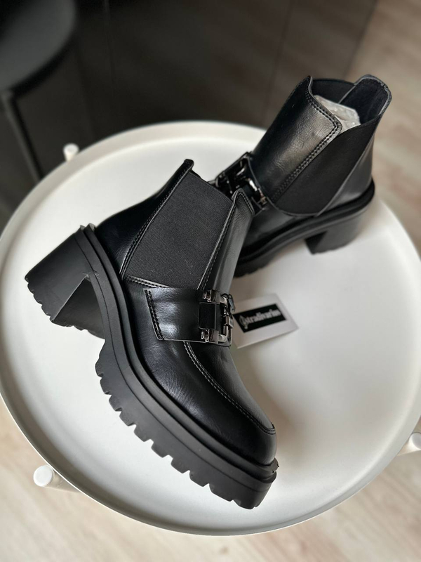  نیم بوت زنانه استرادیواریوس مدل00030-Stradivarius-Ankle-Boots