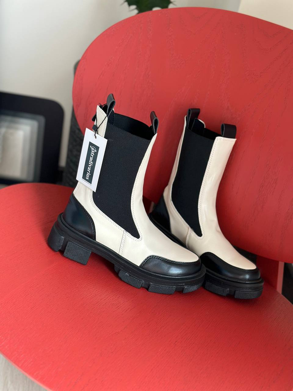نیم بوت زنانه استرادیواریوس مدلStradivarius-Flat-Ankle-Boots