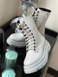 نیم بوت زنانه استرادیواریوس مدلStradivarius-Flat-Ankle-Boots-BTC01