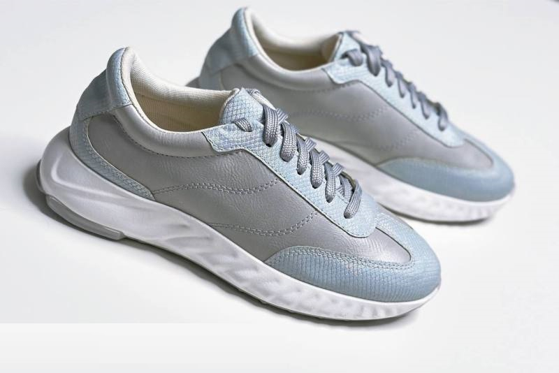 کفش راحتی زنانه استرادیواریوس مدلStradivarius-Sneakers-SKG21