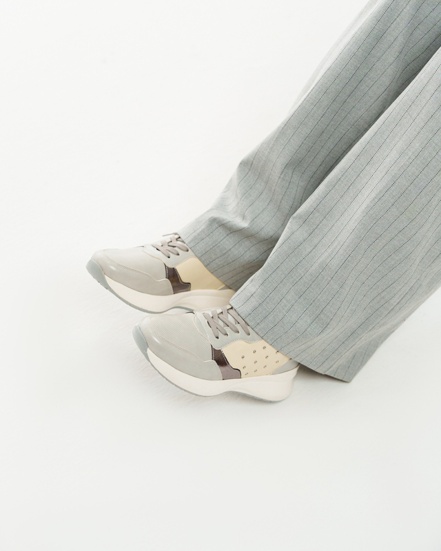 کفش راحتی زنانه استرادیواریوس مدل Stradivarius Sneakers - SKG87