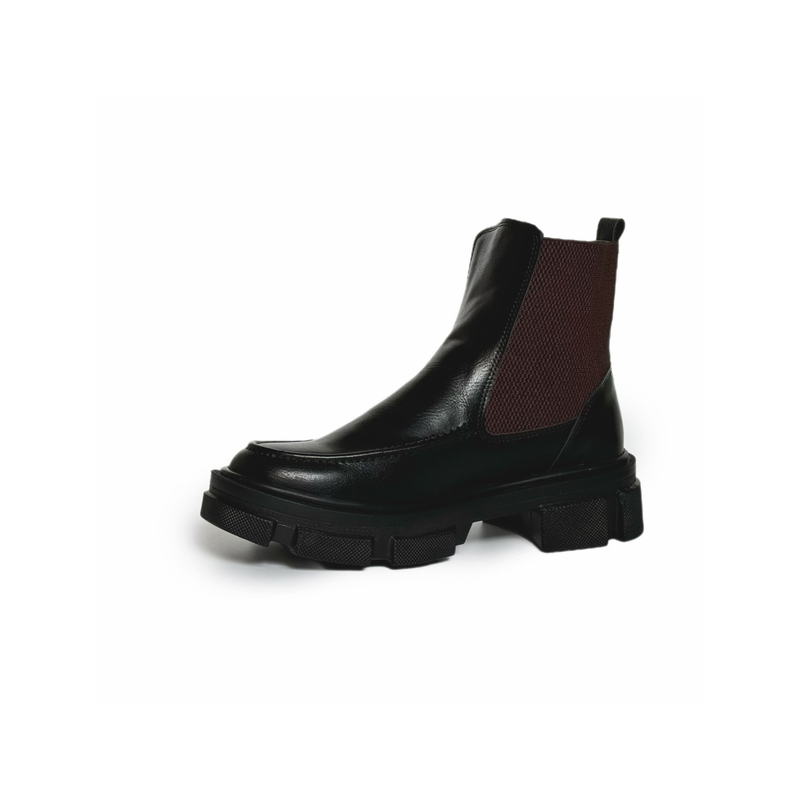 نیم بوت زنانه استرادیواریوس مدل Stradivarius Flat Ankle Boots - BTBr58