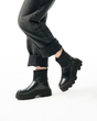 نیم بوت زنانه استرادیواریوس مدل Stradivarius Flat Ankle Boots - BTB70