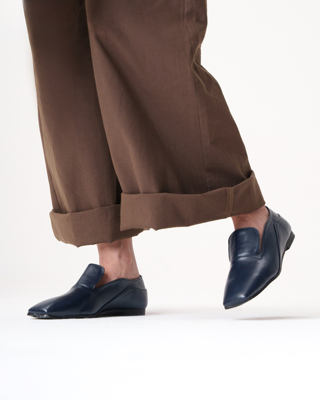 کالج زنانه مدل Stradivarius Flat shoes - FNa82