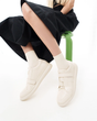 کفش راحتی زنانه استرادیواریوس مدل Stradivarius Sneakers - LFD.C57