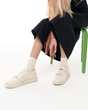 کفش راحتی زنانه استرادیواریوس مدل Stradivarius Sneakers - LFD.C57
