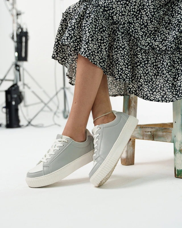 کفش اسپرت زنانه رزمری مدل Rose Merry SH5052