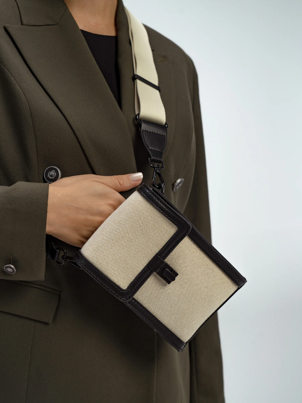 کیف دوشی زنانه دیوید جونز مدل David Jones CM7438