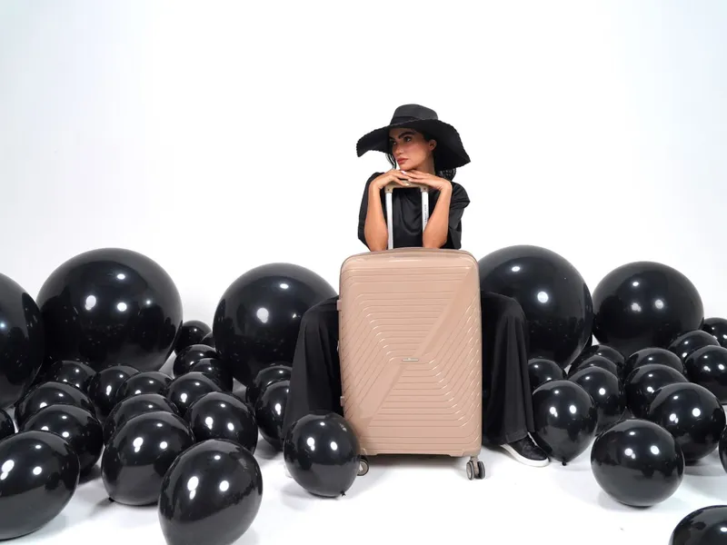 چمدان سایز بزرگ مدل Rose Merry RL-313-Large_Beige