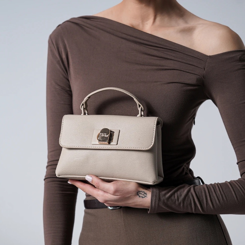 کیف دستی زنانه دیوید جونز مدل David Jones CM7211H