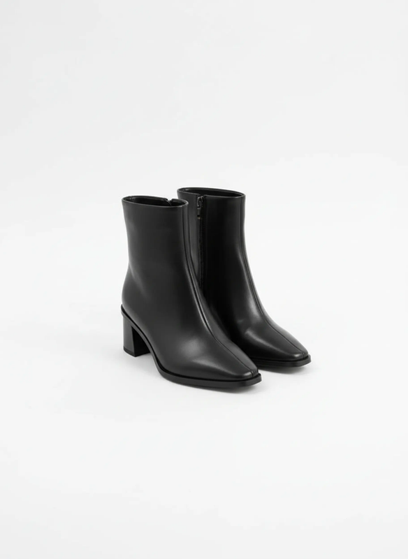 نیم بوت زنانه رزمری مدل Rosse merry Flat Ankle Boots SH6100