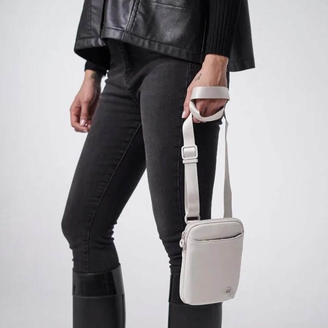 کیف دوشی زنانه دیوید جونز مدل David Jones CM7399