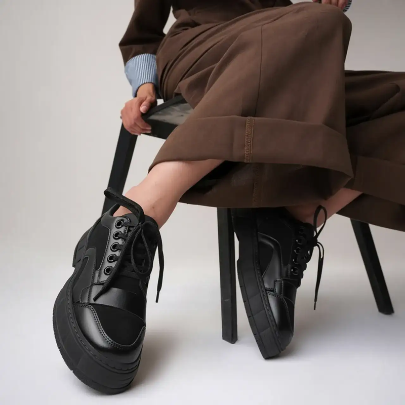 کفش اسپرت زنانه مدل Stradivarius Sneakers - SKNa0228