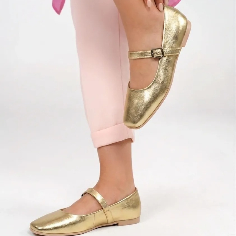 صندل زنانه استرادیواریوس مدل Stradivarius Sandal - Sn84