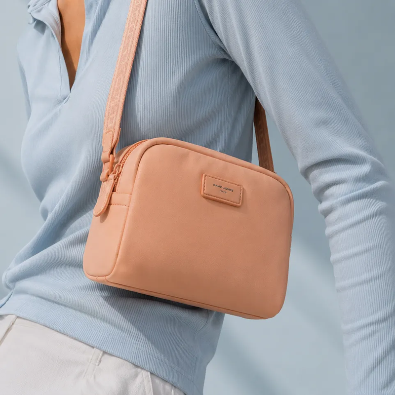 کیف دوشی زنانه دیوید جونز مدل David Jones CM7480