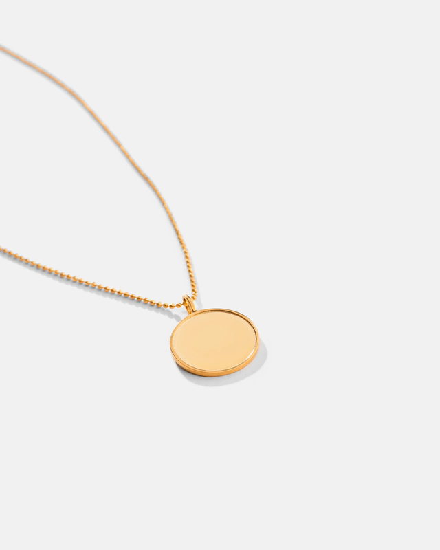 آویز دایره قاب دار