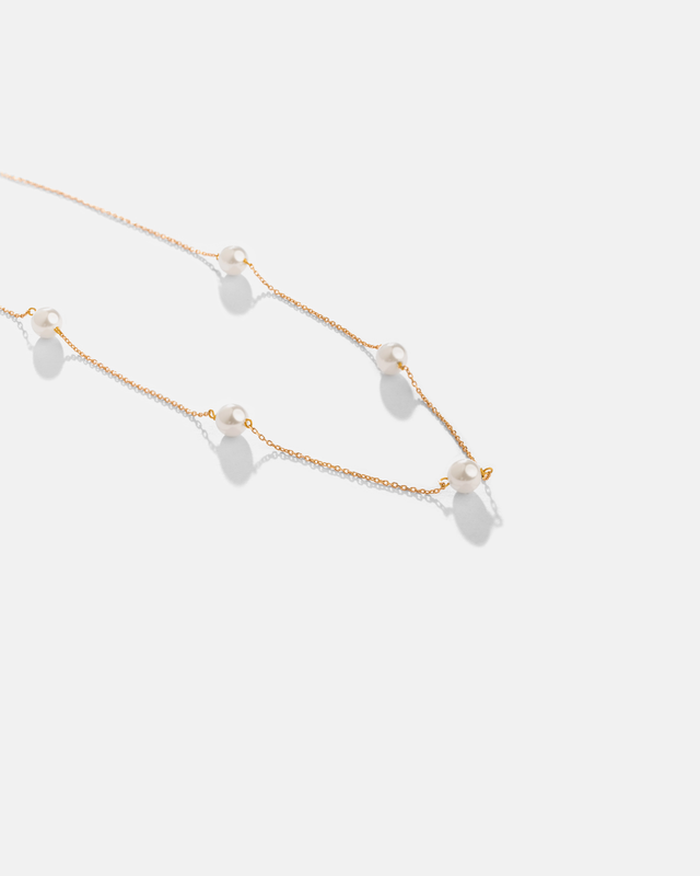 گردنبند مروارید و زنجیر