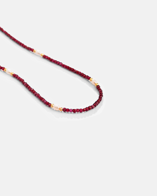 گردنبند گارنت و گوی و مروارید