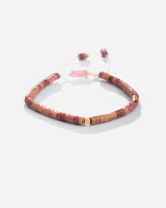 دستبند رودونیت و مکعب طلا