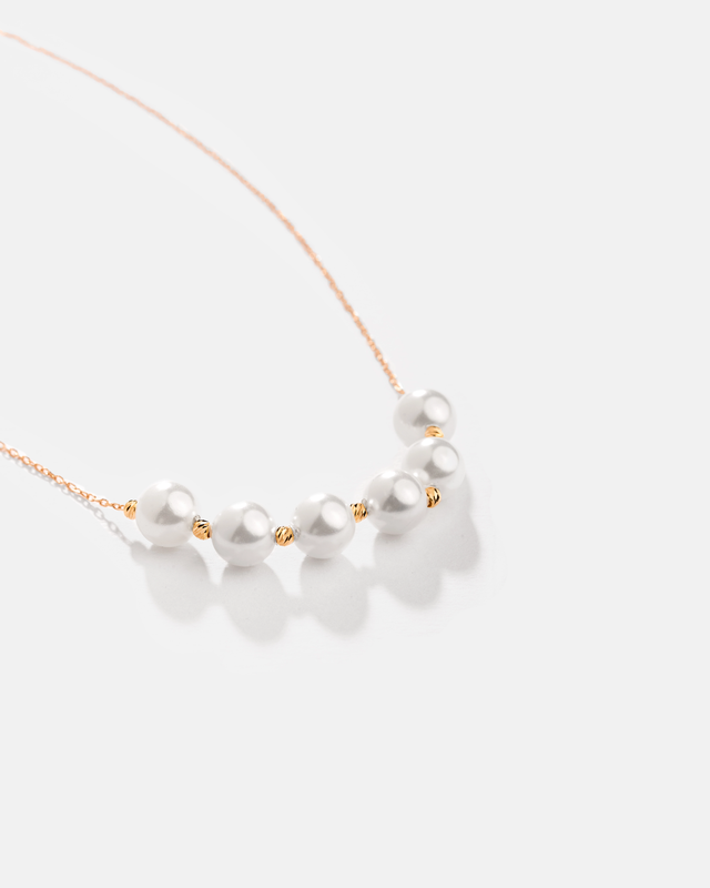 گردنبند گوی و مروارید