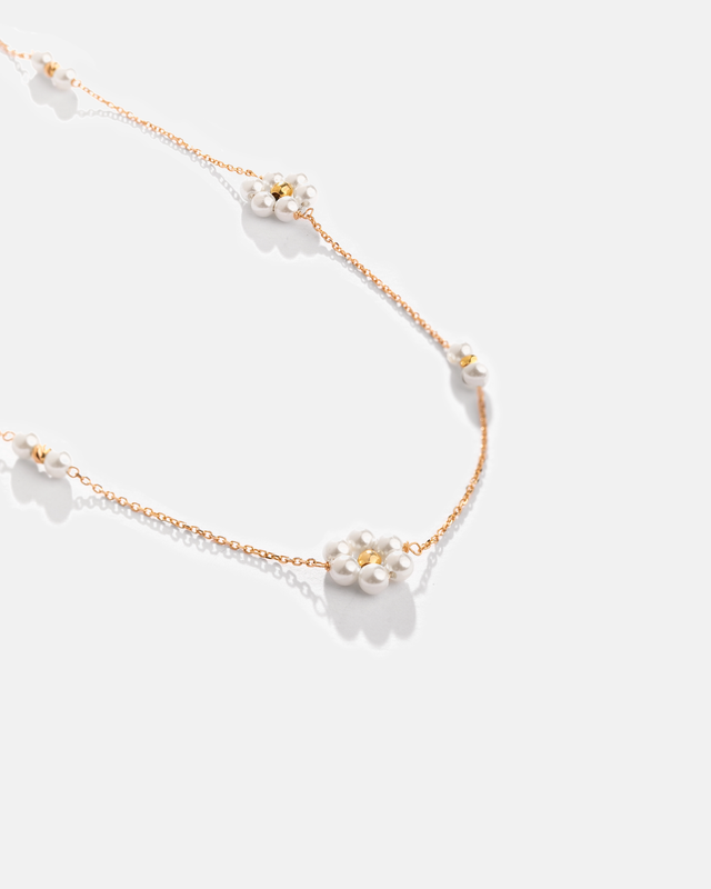 گردنبند گل مرواریدی