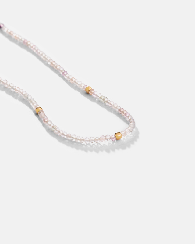 گردنبند گوی و سنگ