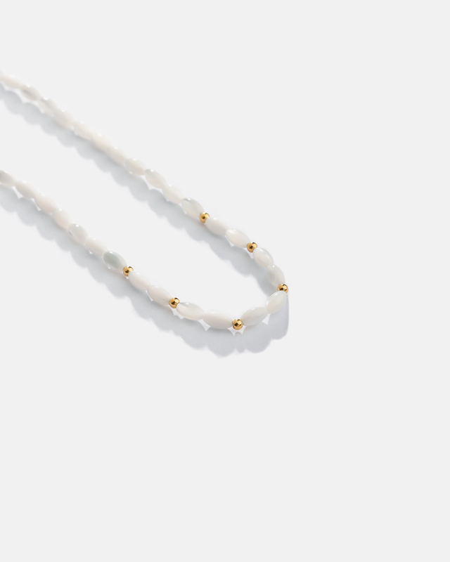 گردنبند صدف و گوی طلا