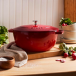 قابلمه چدنی Staub مدل Essential French Oven