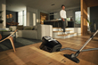 جاروبرقی کششی بدون کیسه میله مدل Blizzard CX1 Parquet Flex 