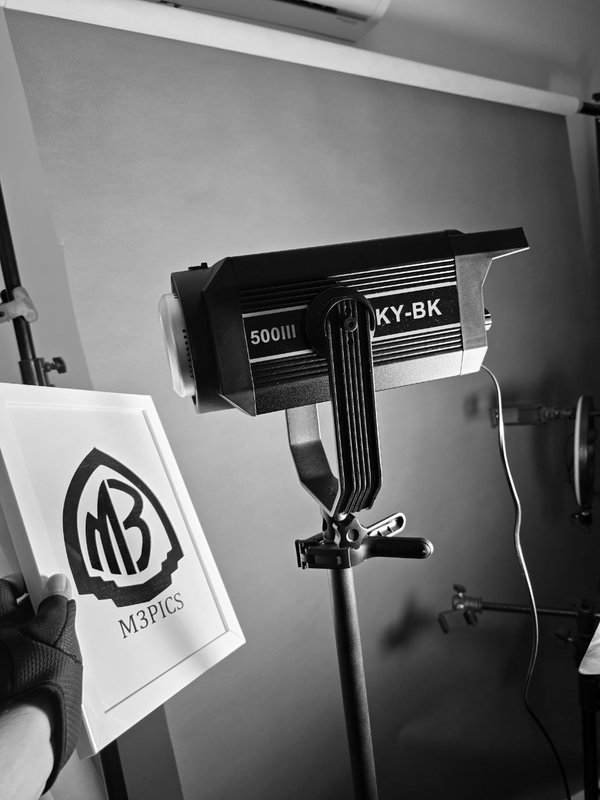 ویدئو لایت مدل KY-BK 500W III ظرفیت 500 وات اپلیکیشن دار ( یکسال گارانتی )