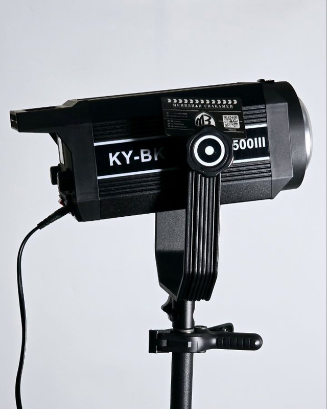 ویدئو لایت مدل KY-BK 500W III ظرفیت 500 وات اپلیکیشن دار ( یکسال گارانتی )