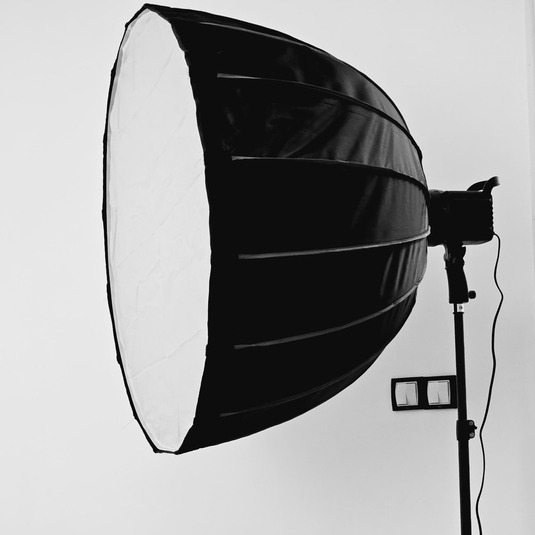 سافت باکس پارابولیک 90 سانت خارجی مشابه Nanlite