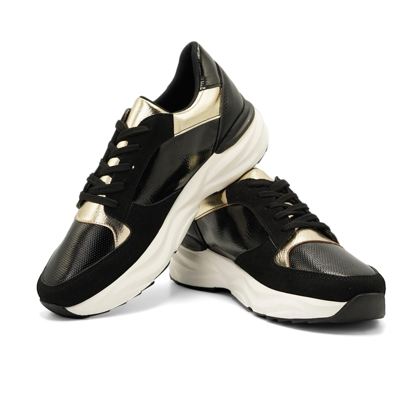 کفش راحتی زنانه مدل Stradivarius Sneakers - SKB85