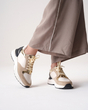 کفش راحتی زنانه مدل Stradivarius Sneakers - SKB85