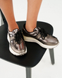 کفش راحتی زنانه مدل Stradivarius Sneakers - SKS66