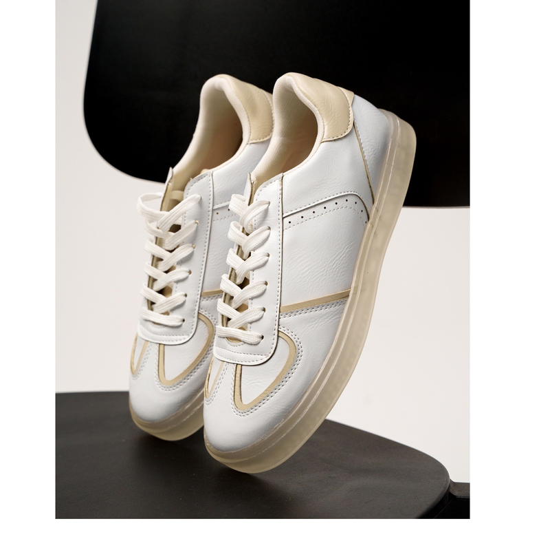 کفش اسپرت زنانه مدل Stradivarius Sneakers - SKB0122