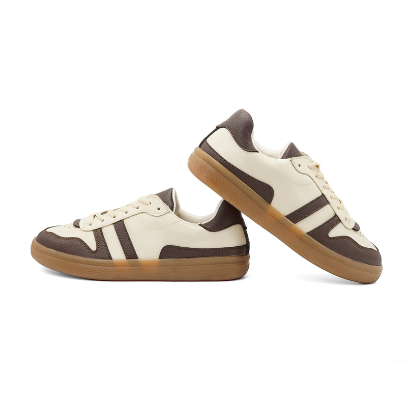 کفش اسپرت زنانه مدل Stradivarius Sneakers - SKBr2303