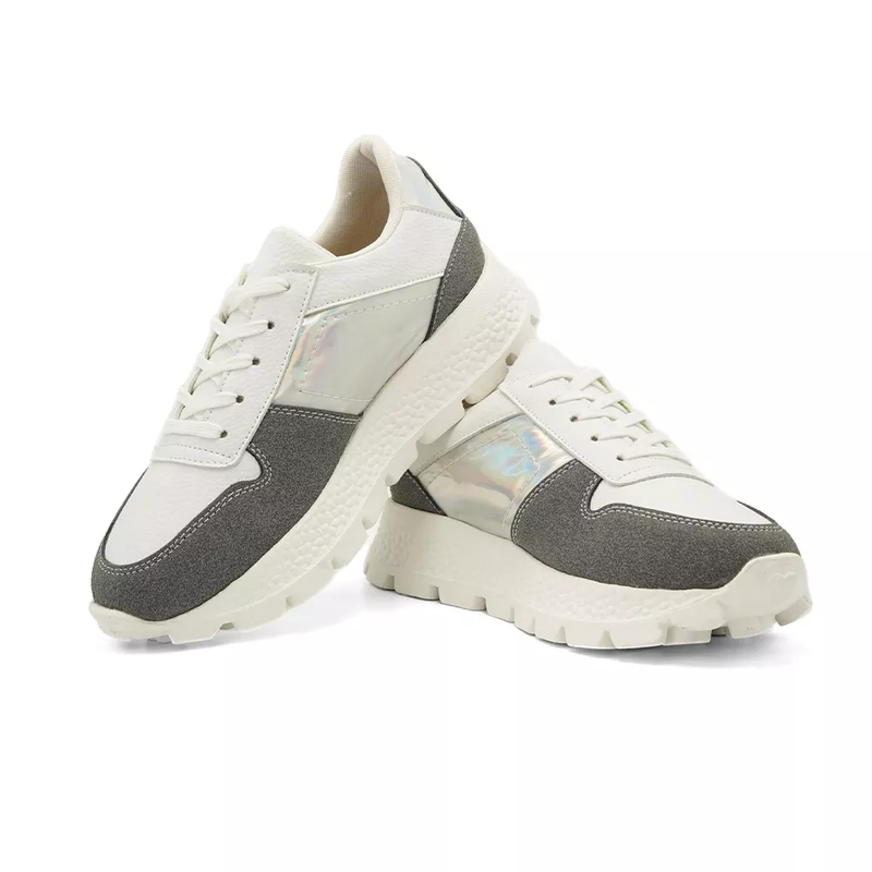 کفش راحتی زنانه مدل Stradivarius Sneakers - SKBu/W87