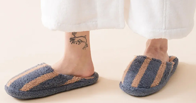 Towel-front-slippers