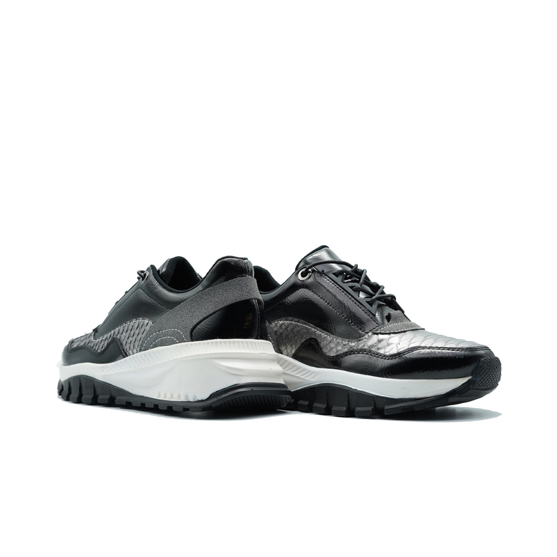 کفش اسپرت زنانه مدل Stradivarius Sneakers - SKG76