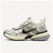 کفش کتانی زنانه Nike V2K مدل 0569