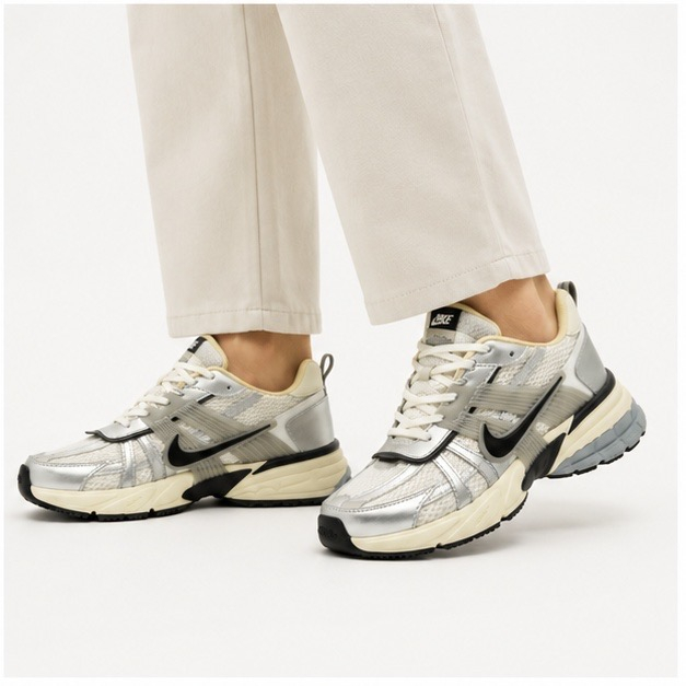 کفش کتانی زنانه Nike V2K مدل 0569