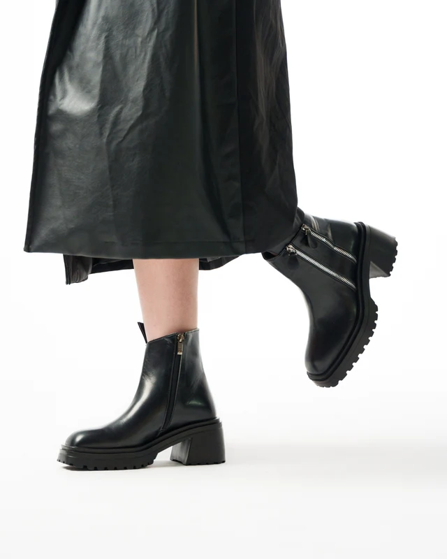 کفش نیم بوت زنانه مدل Stradivarius Ankle Boots - BTB04