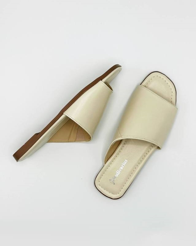 کفش صندل زنانه مدل Stradivarius Sandal - SCr21