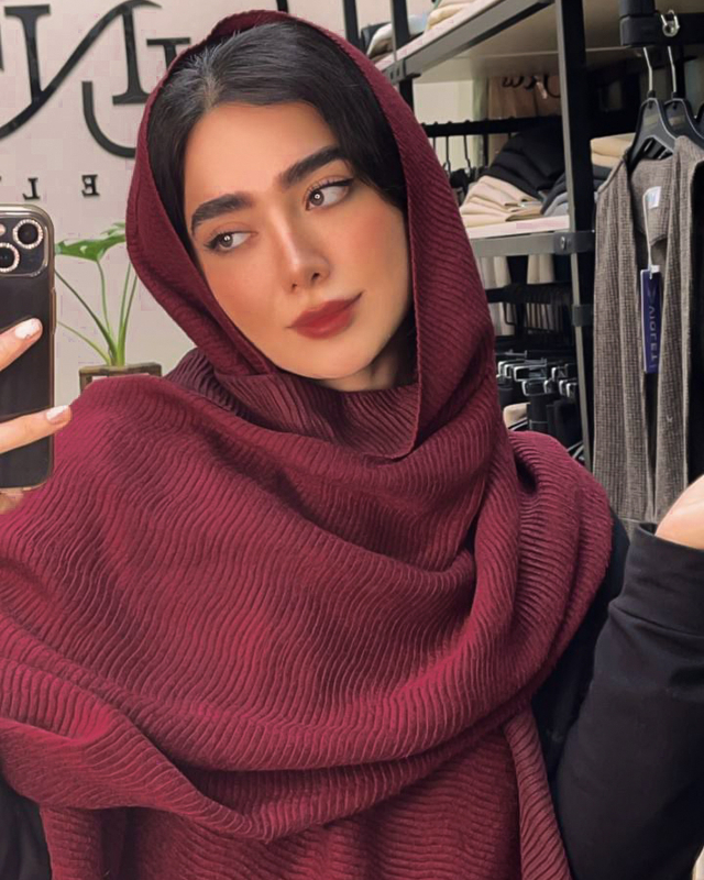 شال پلیسه زرشکی مخمل ریشه کوبایی 4739