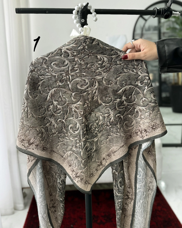 روسری برشکا طرحدار 4863