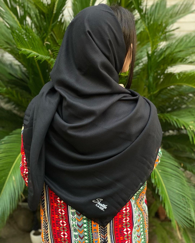 روسری، روسری ساده، نخی، روسری ترند ، روسری نخ، شال و روسری یگانه، پاییزه، روسری خاص ،روسری جدید ، yeganehscarf، یگانه اسکارف، روسری پاییزه، روسری گرم، روسری قواره بزرگ، روسری نخی ساده